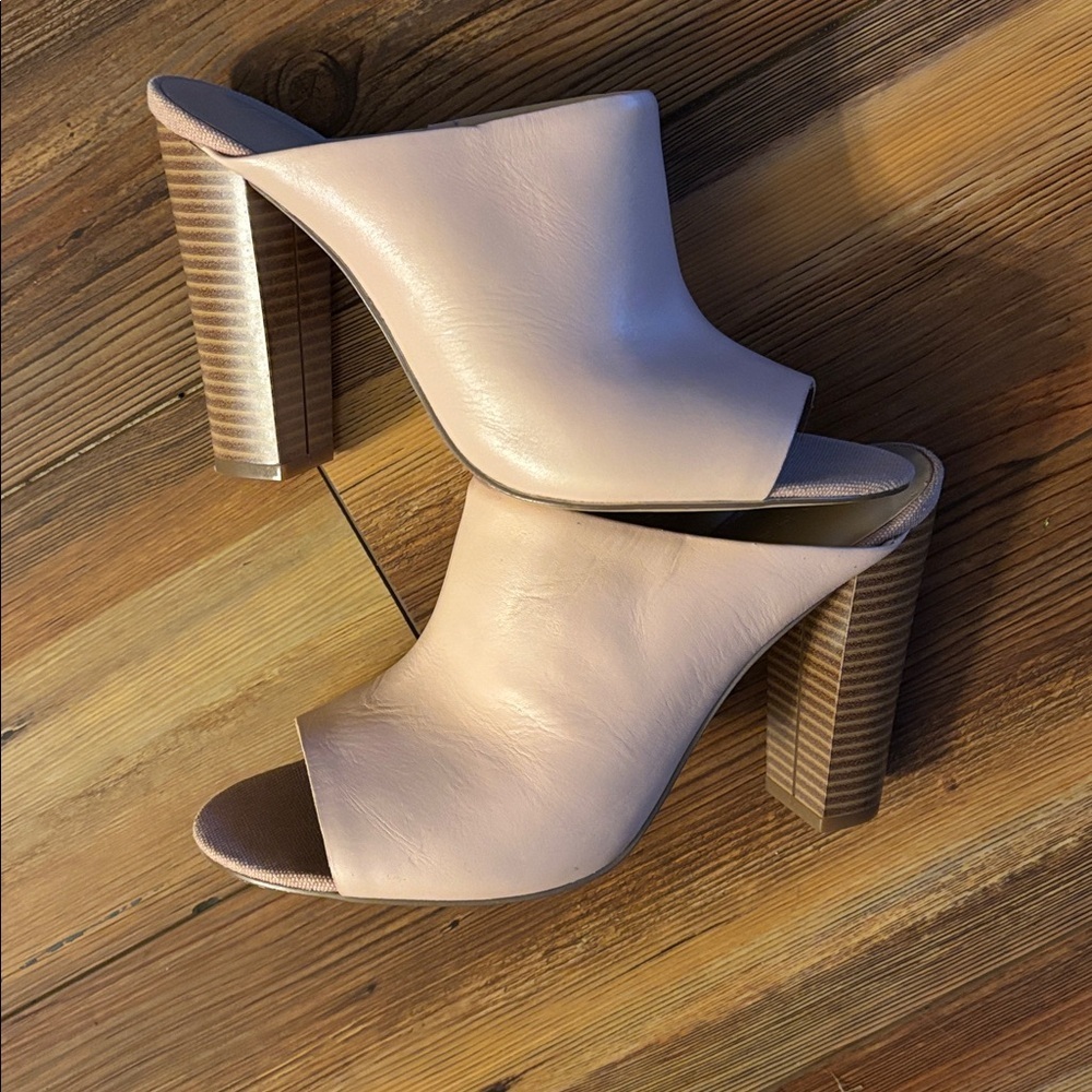 H by Halston Sand Nude Leather Kendra Open Toe Mule Heel 8.5 with 4.5" heel